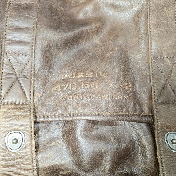 Vintage Fossil Brown Leather Distressed Laptop Computer Shoulder Bag 18x12x4 - Picture 3 of 10